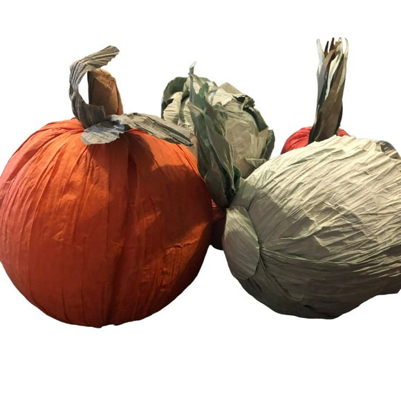 Paper Crafted Vegetables Garden Harvest Set of 8 Pumpkin Cabbage Tomatoe Carrot - Picture 6 of 8